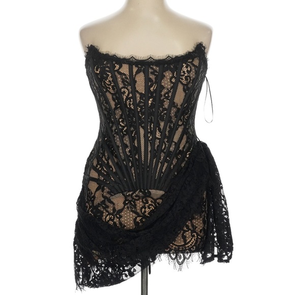 SOLD 🖤 - Picture 4 of 6